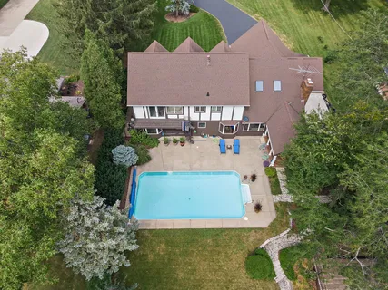 $689,000 | 1606 Gregden Shores Drive, Sterling, IL 61081