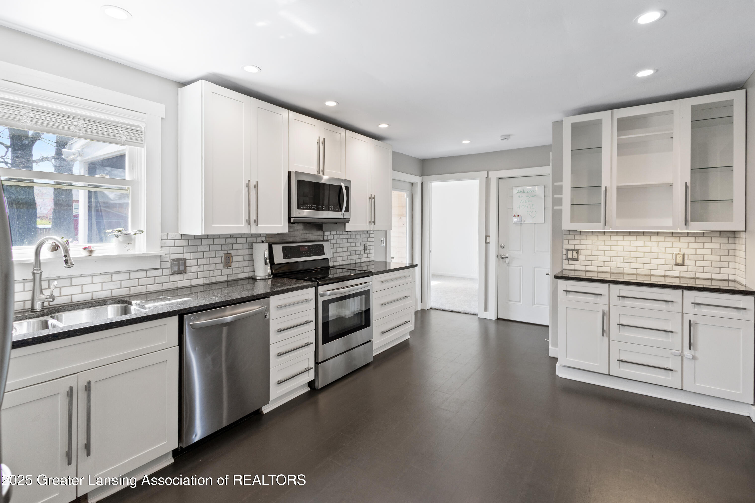 254 Ridge Road East Lansing, MI 48823 - Photo 11 of 83 IMG_7308