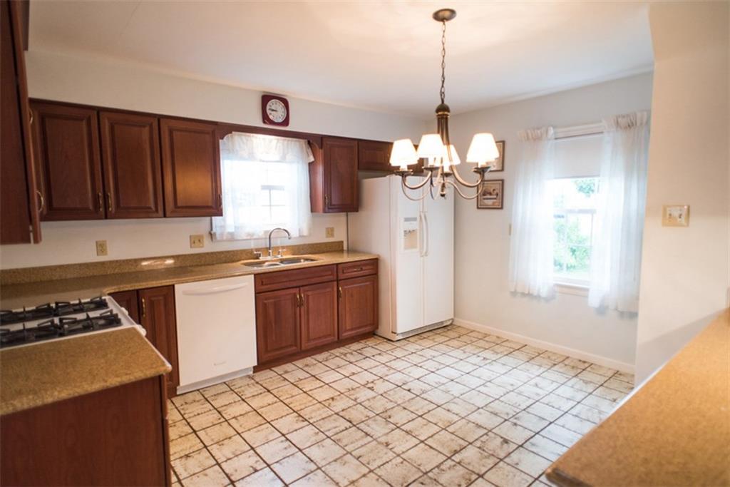 303 Chestnut Street Indiana, PA 15701 - Photo 4 of 12 Eat-In Kitchen