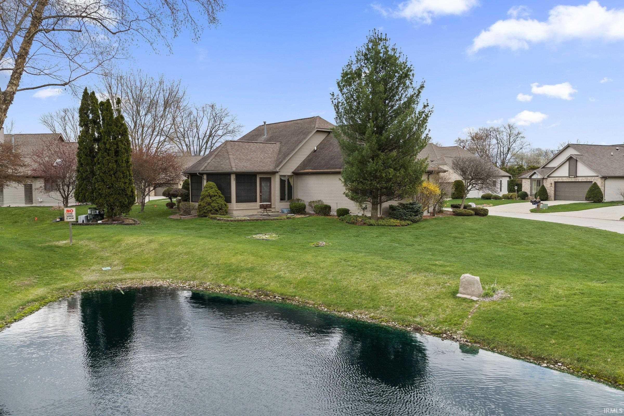 22931 Stone Way Elkhart, IN 46514 - Photo 2 of 35
