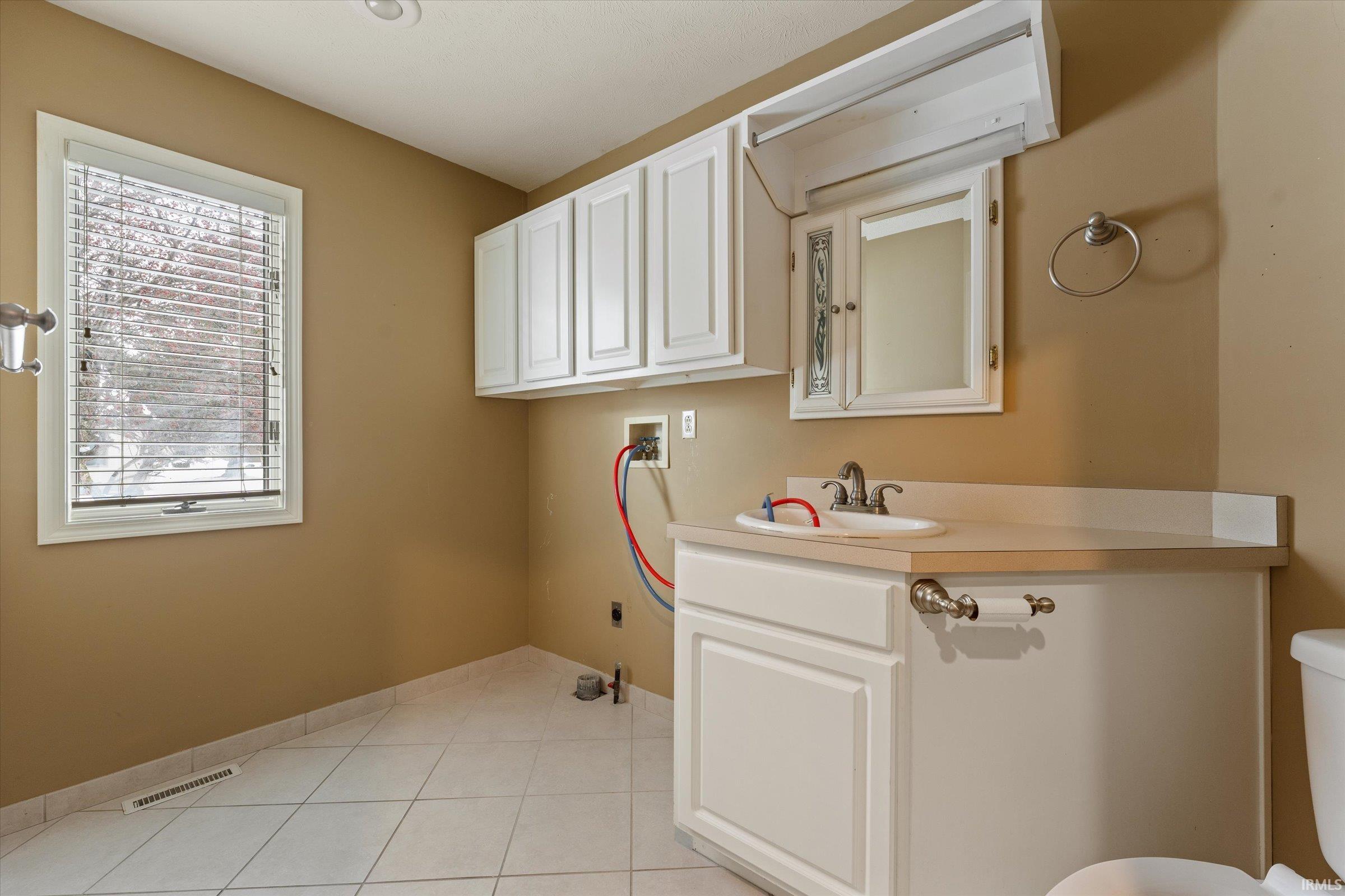 22931 Stone Way Elkhart, IN 46514 - Photo 25 of 35