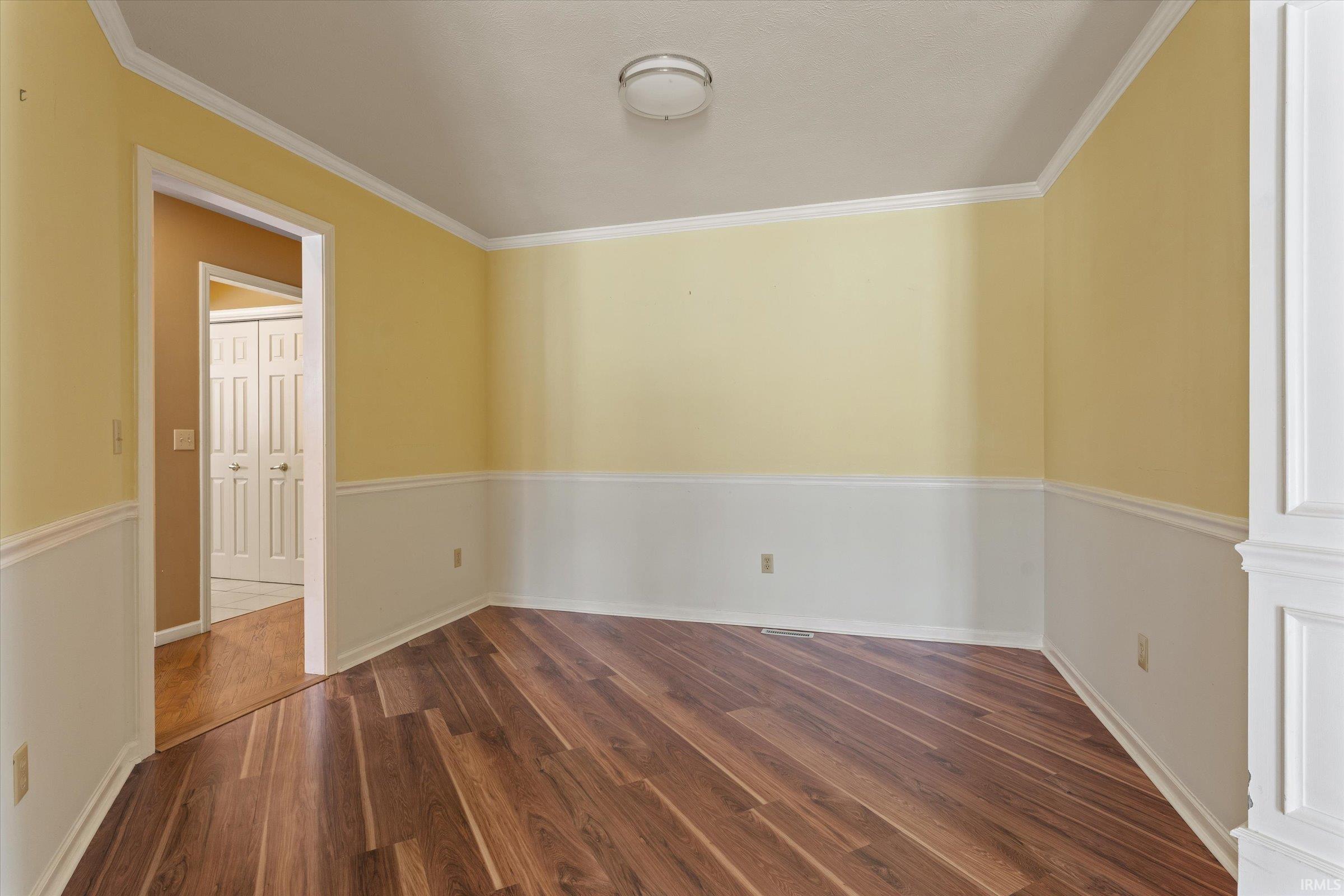 22931 Stone Way Elkhart, IN 46514 - Photo 9 of 35