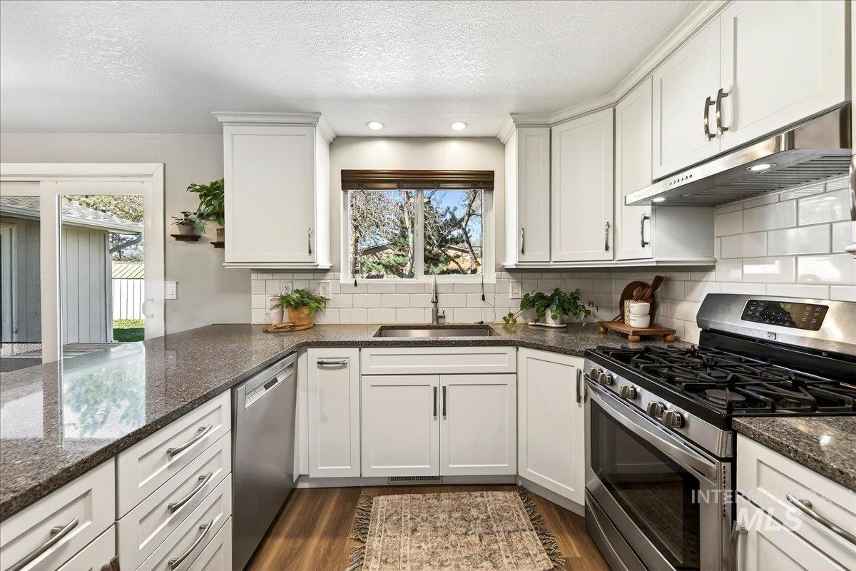 11880 Arch Street Boise, ID 83713 - Photo 8 of 34