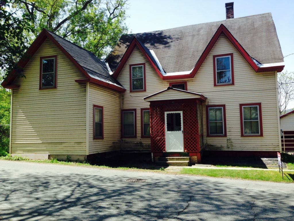 42 Bridge Street Windsor, VT 05089 - Photo 1 of 4 Gallery Image 1