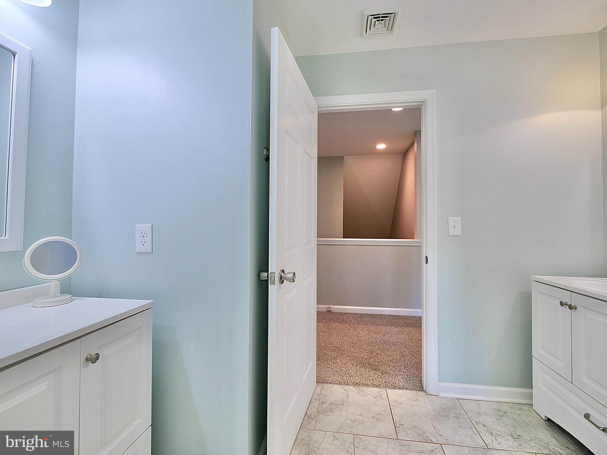 1007 Richmond Road Broomall, PA 19008 - Photo 54 of 74 Second floor FULL hall bathroom