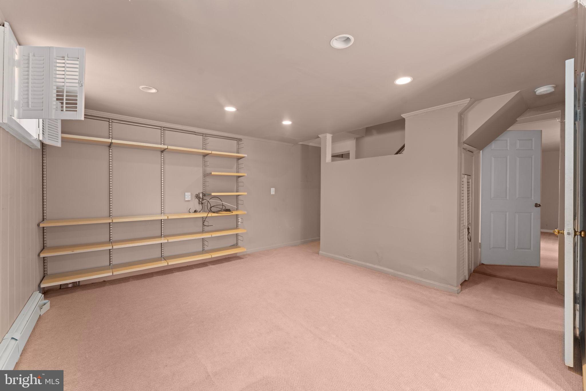 3207 Circle Hill Road Alexandria, VA 22305 - Photo 40 of 51 Versatile space ready for your vision.