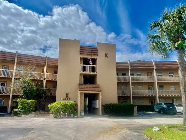 $129,000 | 6670 Royal Palm Boulevard, Unit 110, Margate, FL 33063