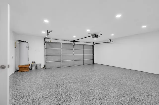 a view of a garage