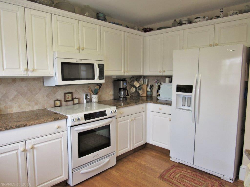1450 Falcon Ridge Road Blacksburg, VA 24060 - Photo 29 of 66 Gallery Image 29