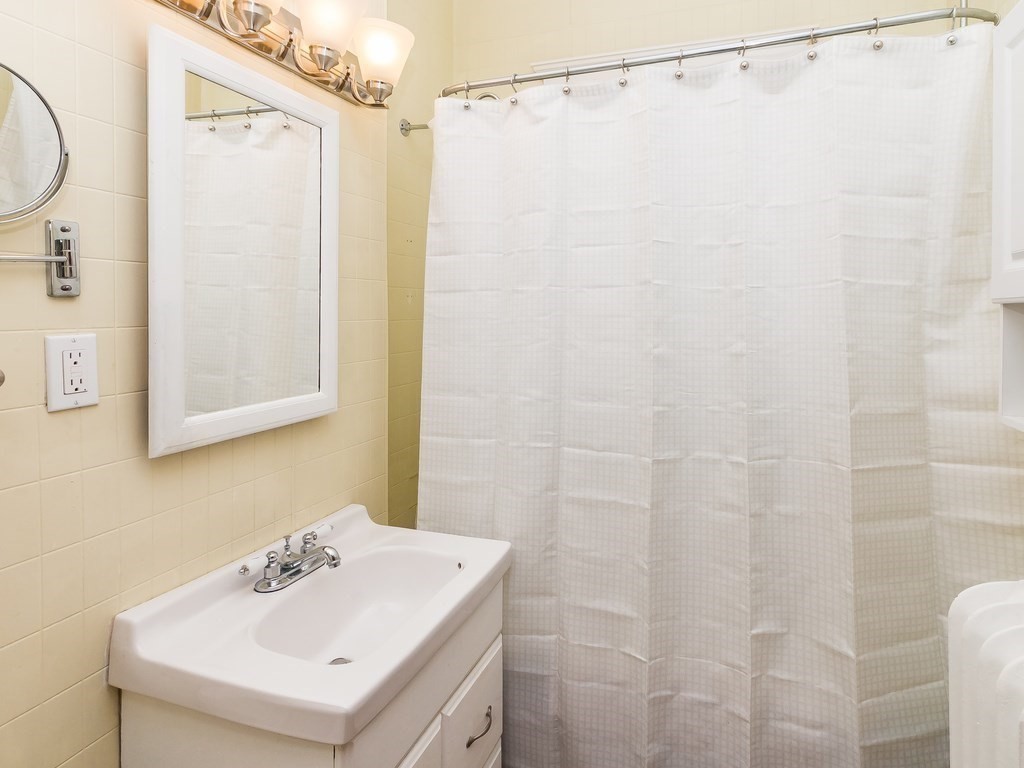 110-112 Hillside Road Watertown, MA 02472 - Photo 33 of 40 Gallery Image 33