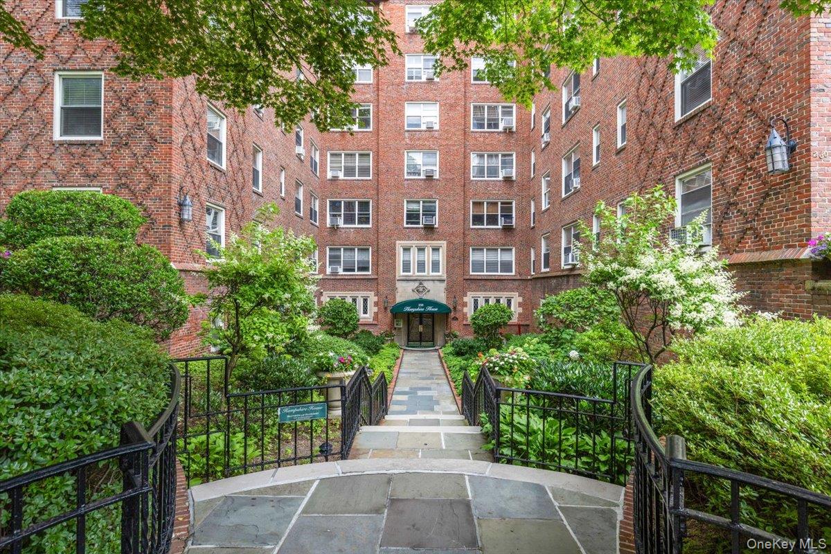 250 Bronxville Road, Unit 4H Bronxville, NY 10708 - Photo 1 of 18 The Hampshire House-250 Bronxville Road