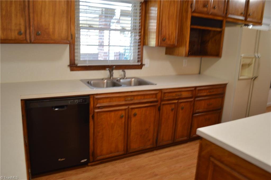 209 Brookberry Road Mount Airy, NC 27030 - Photo 7 of 30 Gallery Image 7