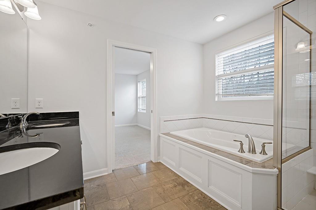 832 Highpointe Circle Pittsburgh, PA 15220 - Photo 15 of 25