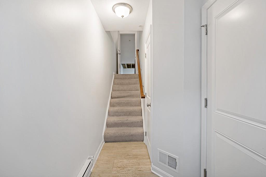 832 Highpointe Circle Pittsburgh, PA 15220 - Photo 22 of 25