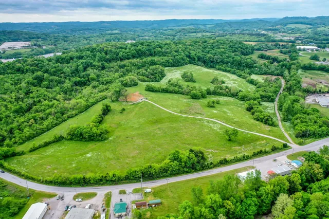 $2,500,000 | 226 J M Z Drive, Gordonsville, TN 38563
