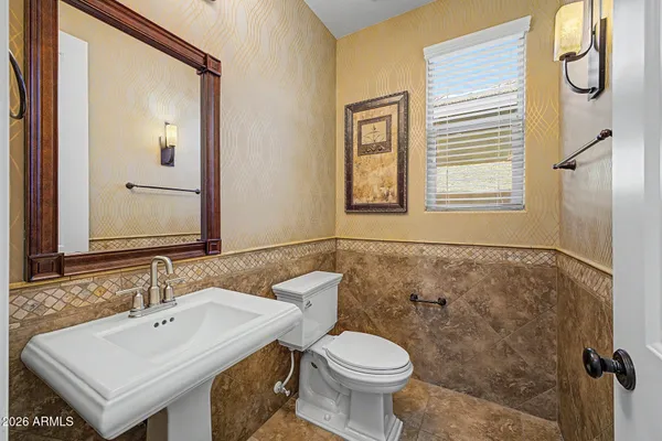 $749,800 | 2559 East Penedes Drive, Gilbert, AZ 85298