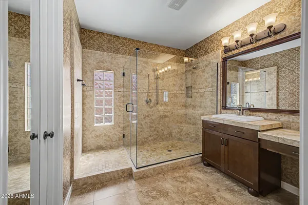 $749,800 | 2559 East Penedes Drive, Gilbert, AZ 85298