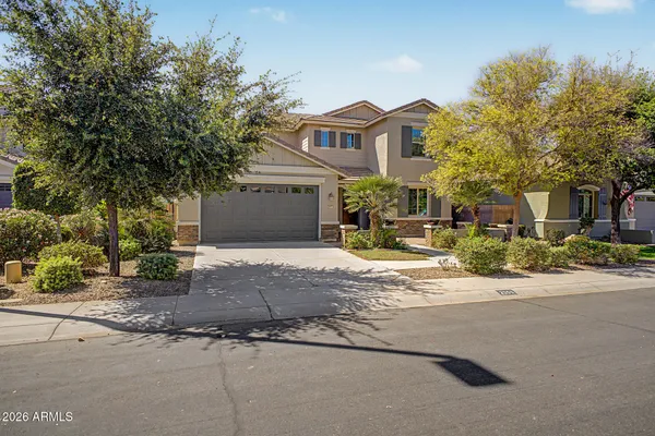 $749,800 | 2559 East Penedes Drive, Gilbert, AZ 85298