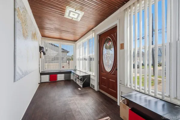 $848,000 | 89-67 218th Place | Queens Village