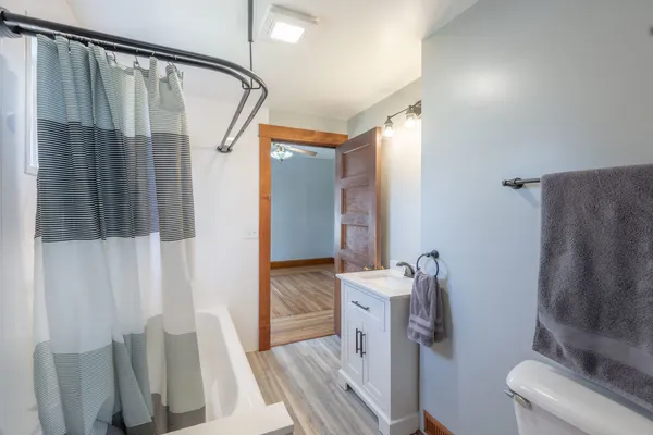 $389,900 | 903 South Main Street, Yorkville, IL 60560