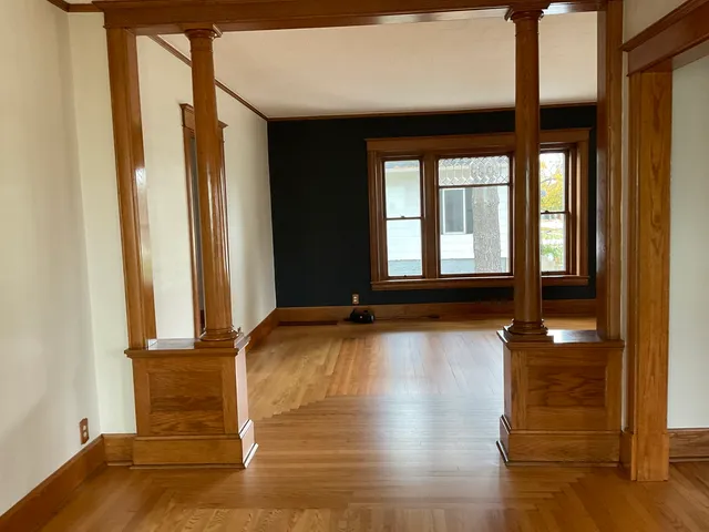 $399,500 | 903 South Main Street, Yorkville, IL 60560