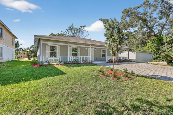 $2,500 | 2205 South 33rd Street, Fort Pierce, FL 34947