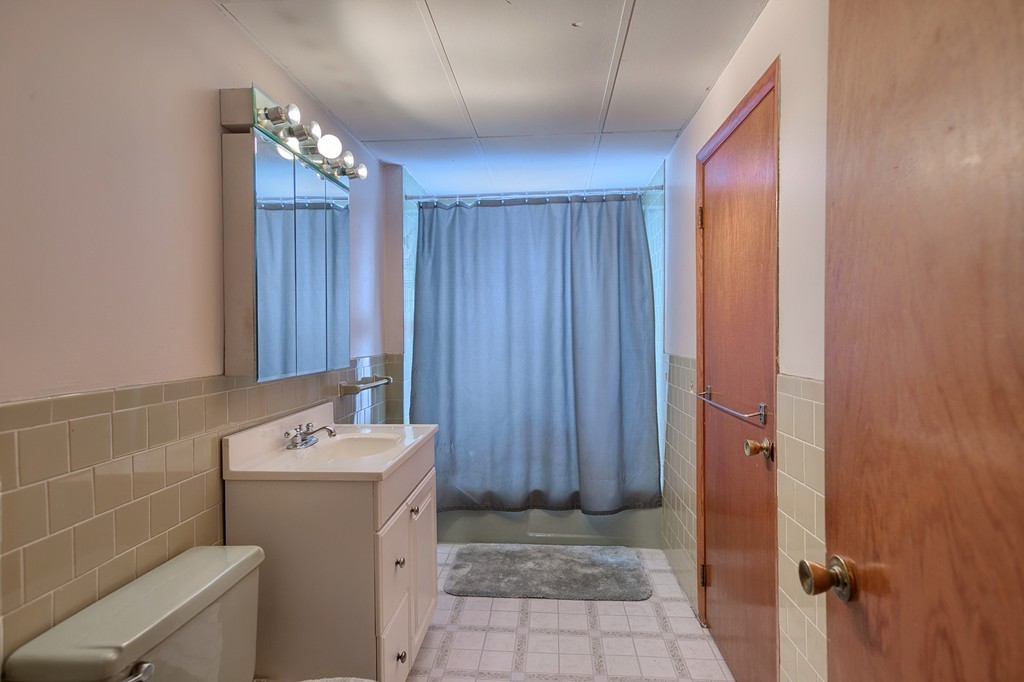 36 West Meadow Road Lowell, MA 01854 - Photo 11 of 20 Gallery Image 11