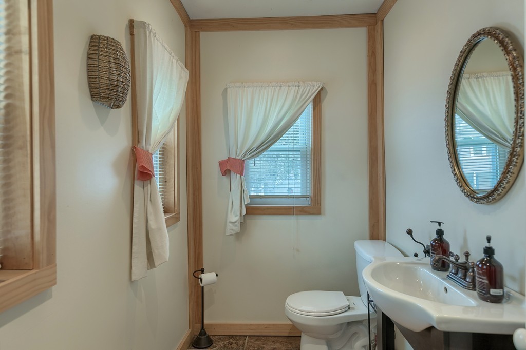 36 West Meadow Road Lowell, MA 01854 - Photo 10 of 20 Gallery Image 10