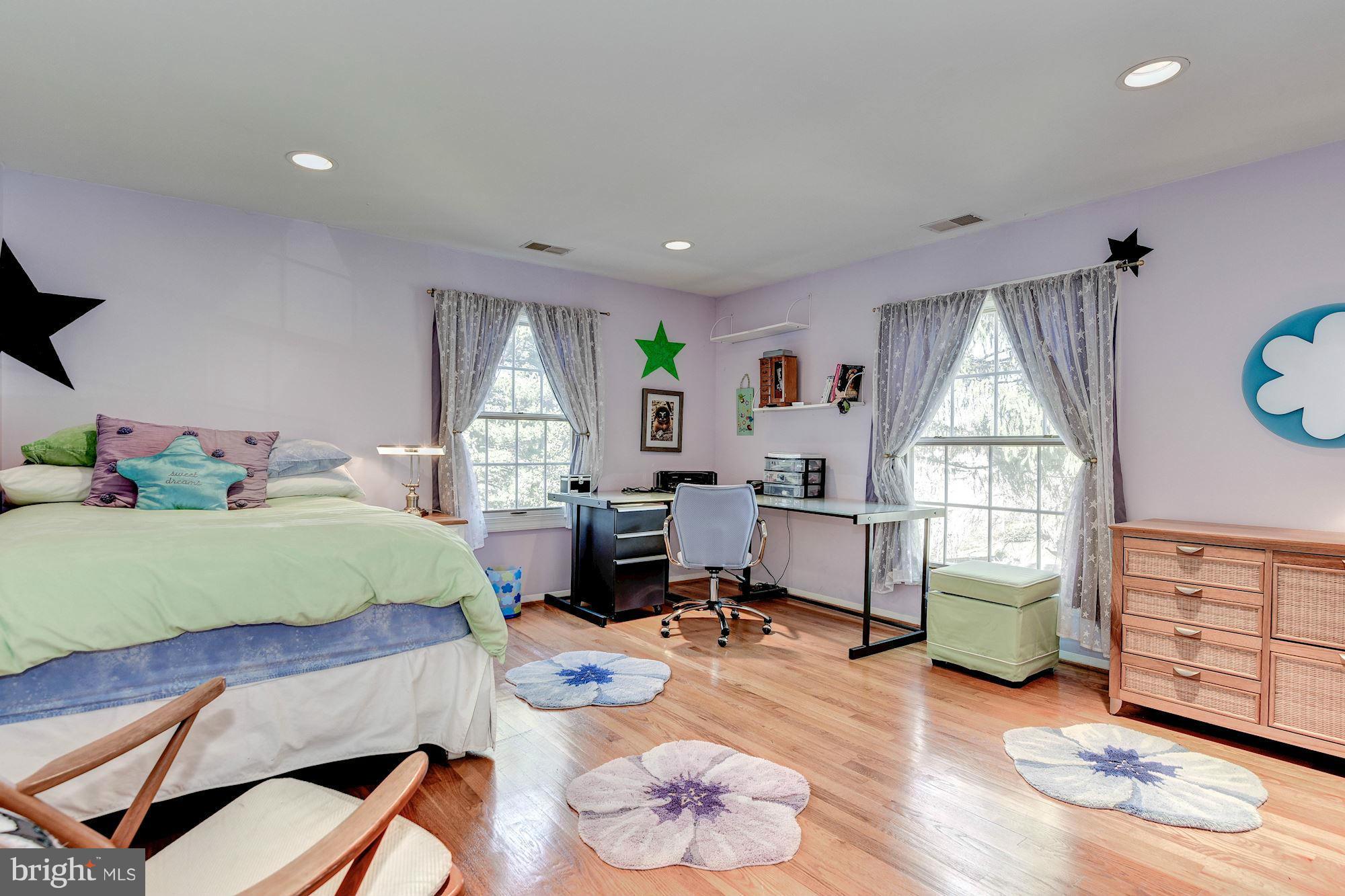 10814 Old Coach Road Potomac, MD 20854 - Photo 21 of 29 Bedroom