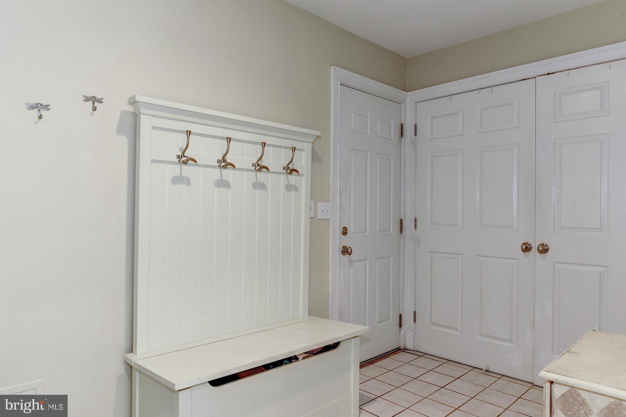 10814 Old Coach Road Potomac, MD 20854 - Photo 25 of 29 Interior (General)