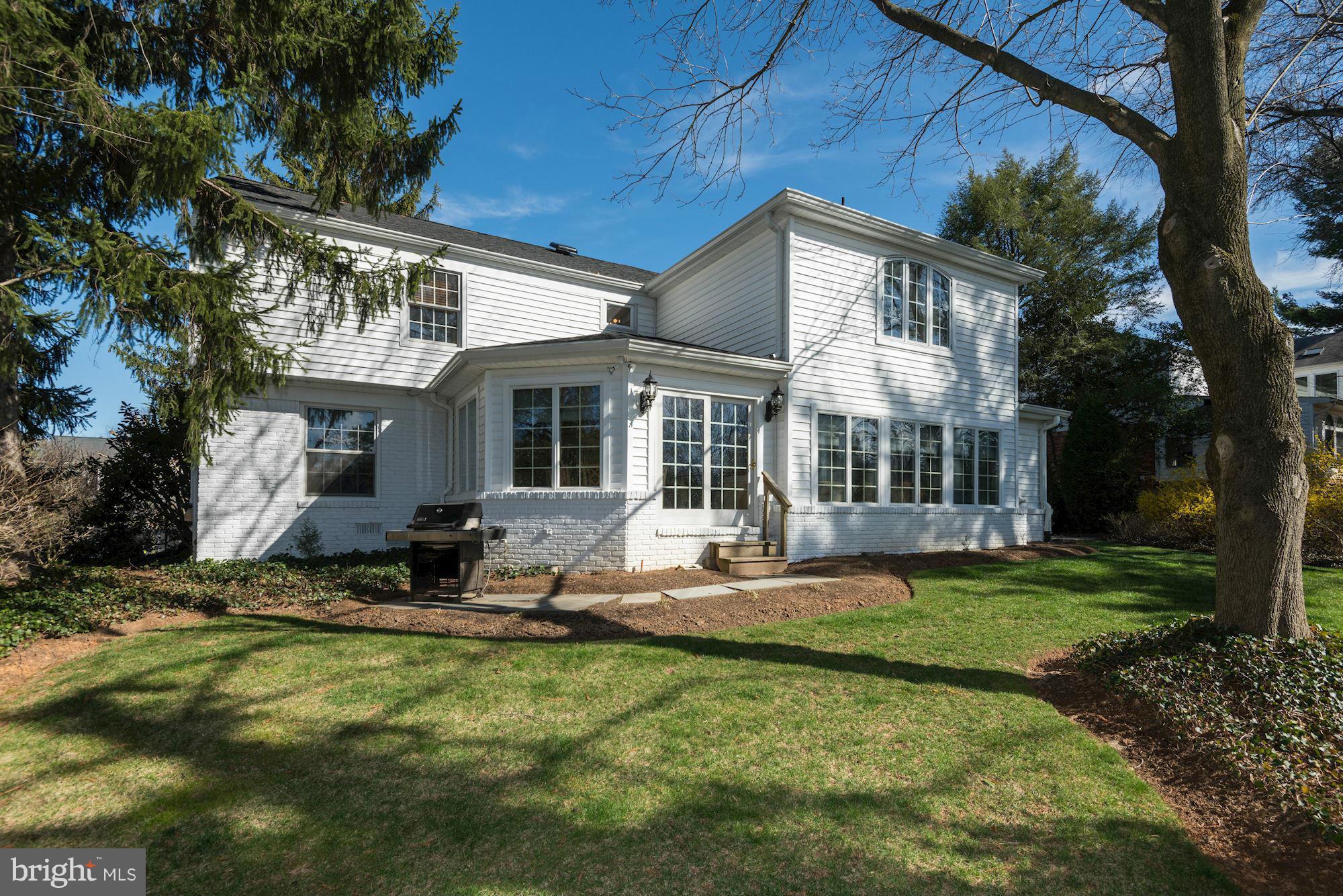 10814 Old Coach Road Potomac, MD 20854 - Photo 29 of 29 Exterior (Rear)
