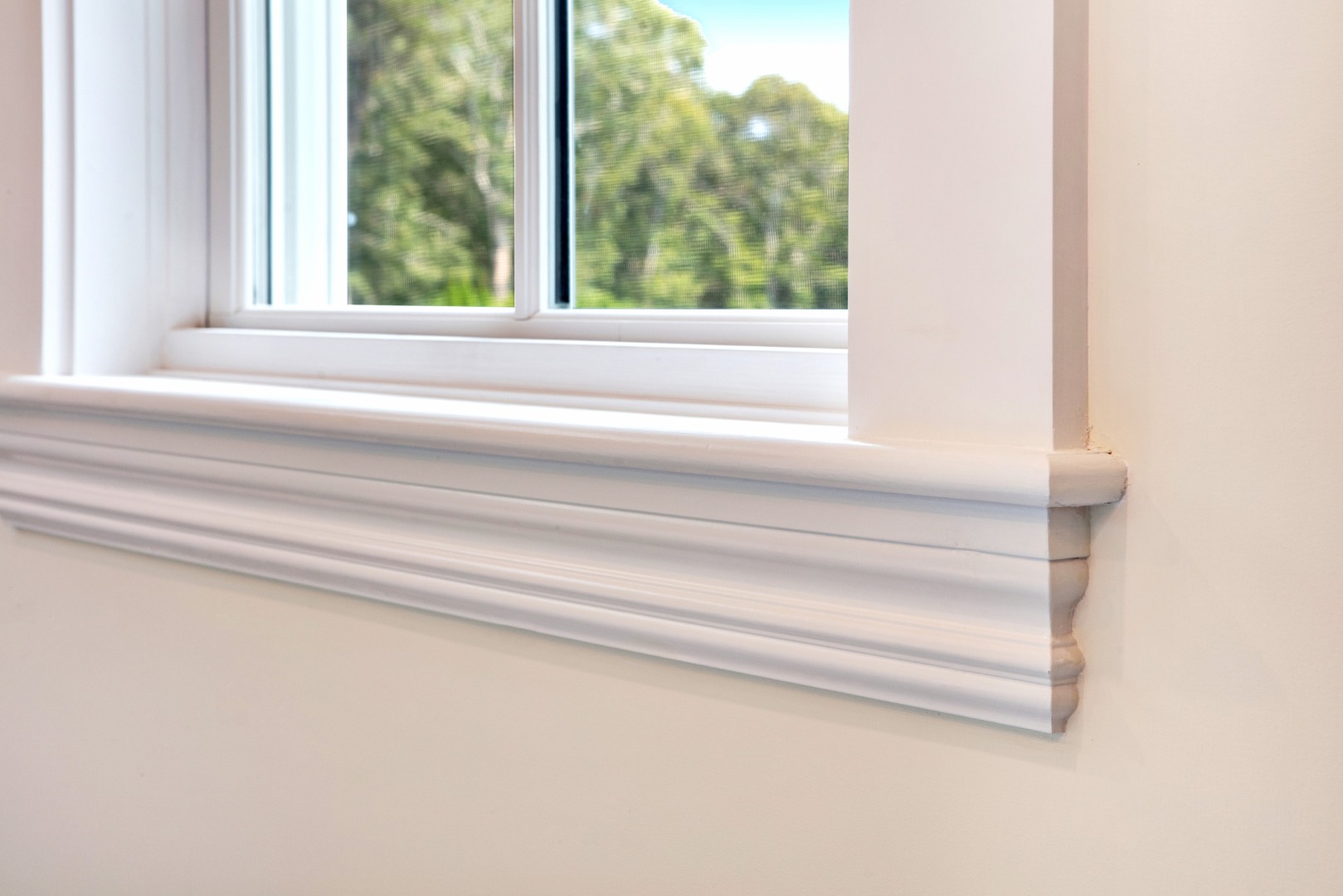 1 Wilsons Lane Edgartown, MA 02539 - Photo 18 of 18 a close up of a mirror with a window