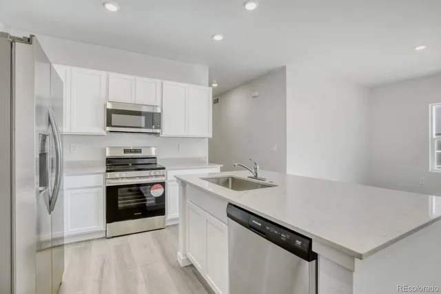 $460,900 | 252 Kobe Lane, Johnstown, CO 80534