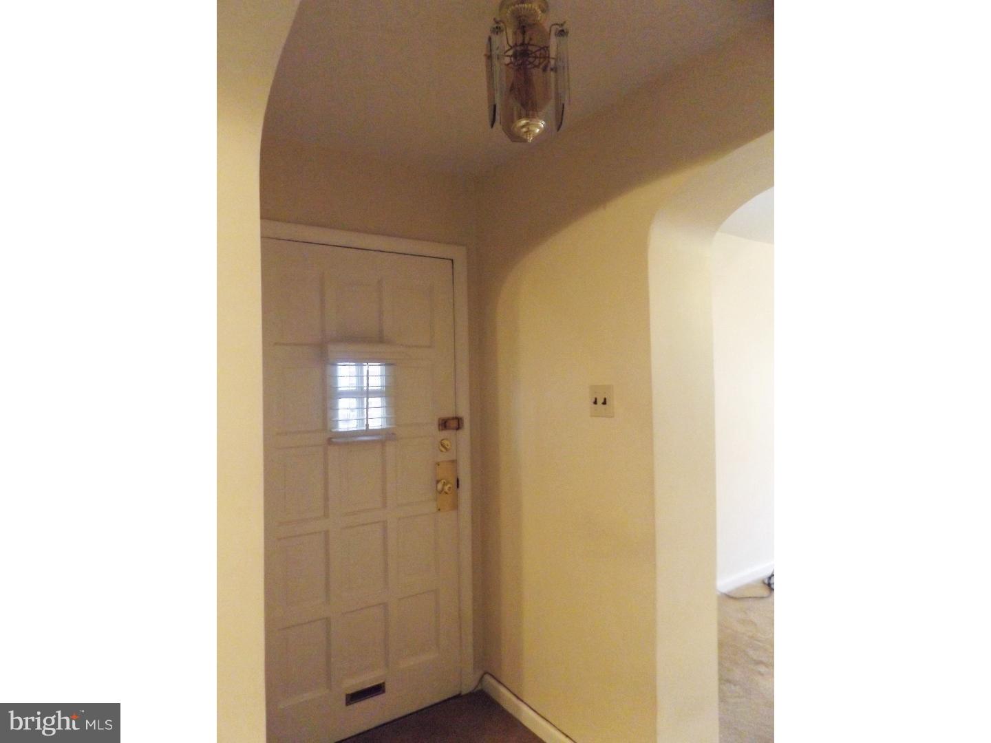 1805 Fox Chase Road Philadelphia, PA 19152 - Photo 3 of 25 Gallery Image 3