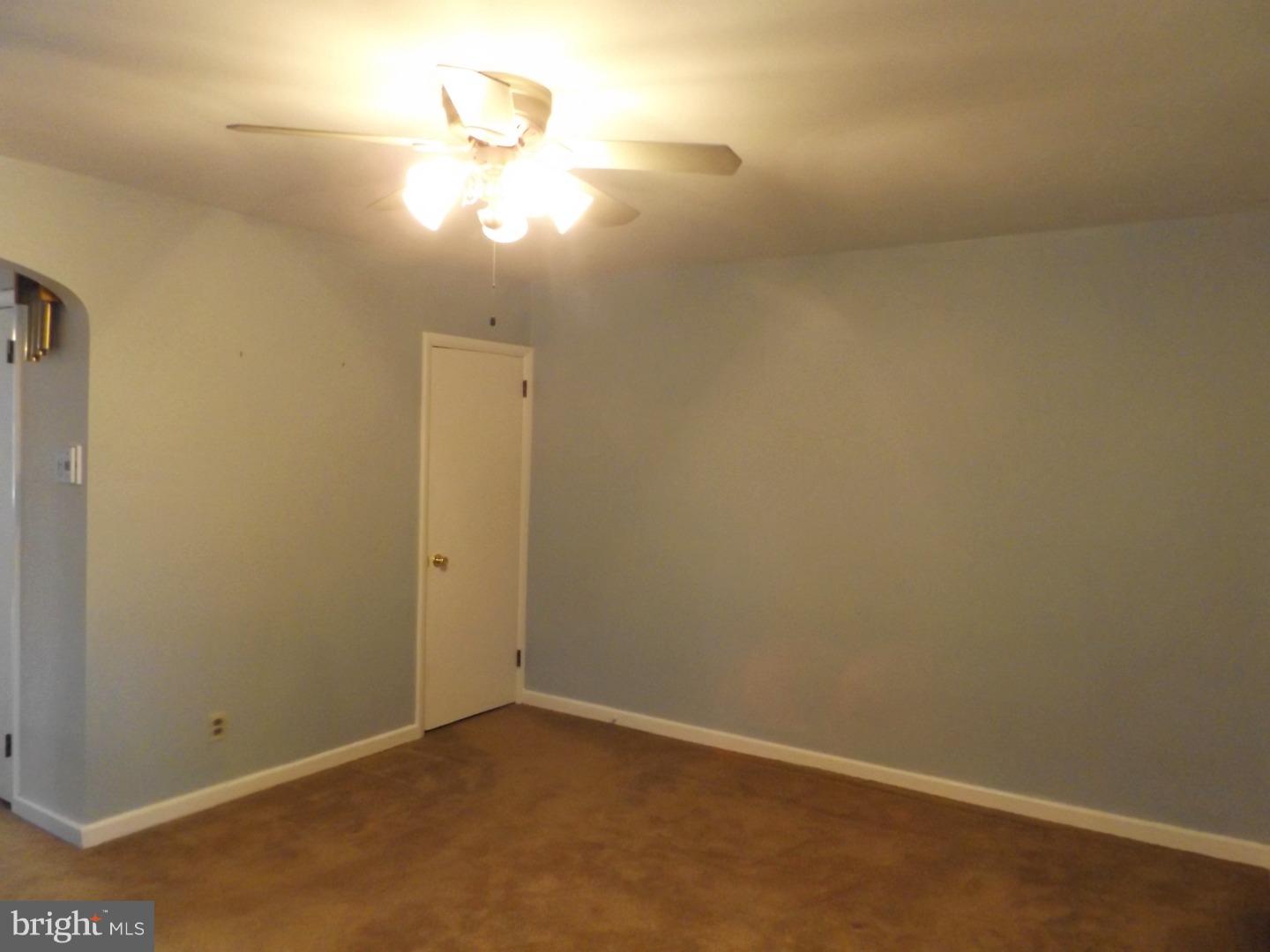 1805 Fox Chase Road Philadelphia, PA 19152 - Photo 6 of 25 Gallery Image 6