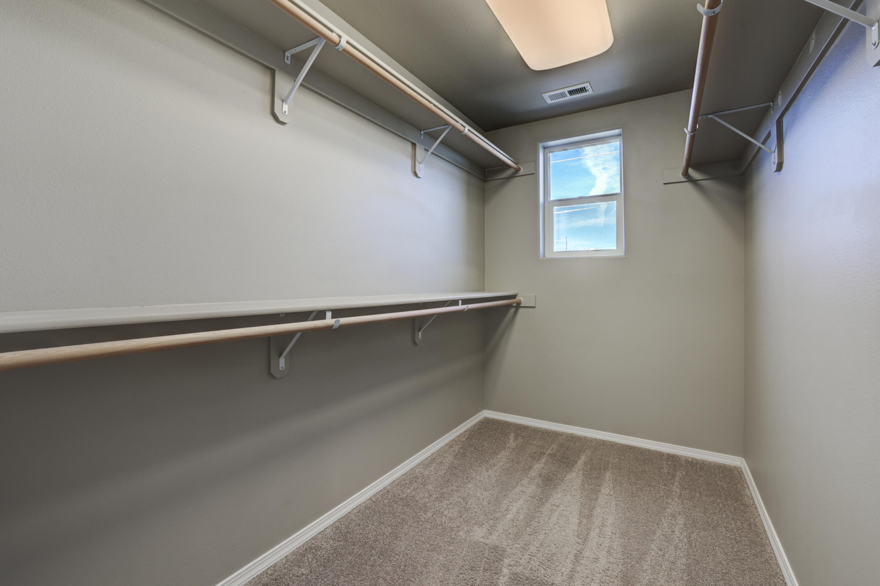 1525 Southwest 31st Street Redmond, OR 97756 - Photo 15 of 26 1525 SW 31st St-23