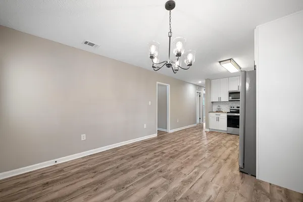 $199,900 | 207 Oglesby Avenue, Crestview, FL 32536