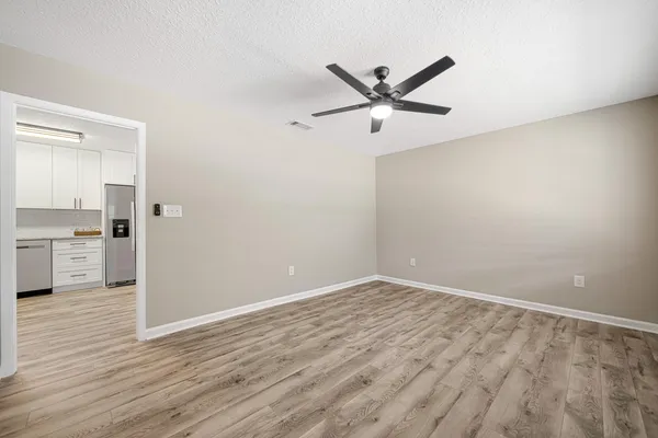 $199,900 | 207 Oglesby Avenue, Crestview, FL 32536