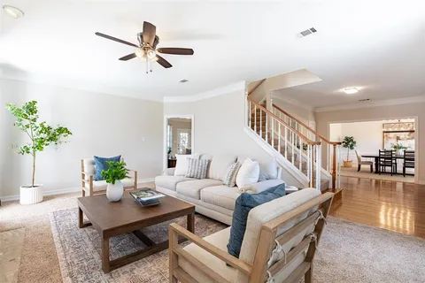 $700,000 | 2103 Primrose Drive, Richardson, TX 75082