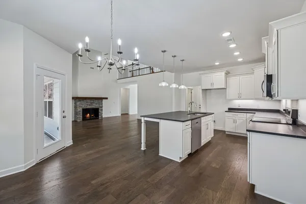 $549,900 | 281 Estates Drive, Smithville, TN 37166