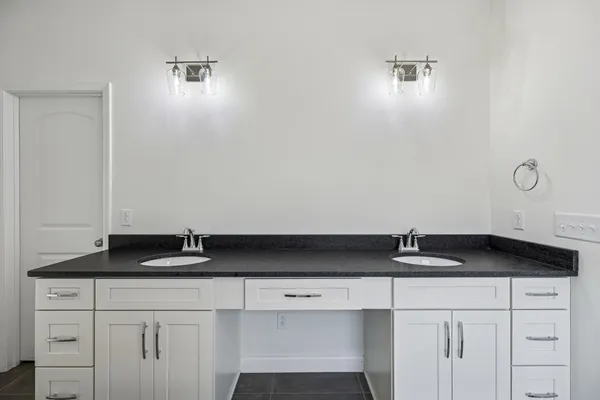 $549,900 | 281 Estates Drive, Smithville, TN 37166