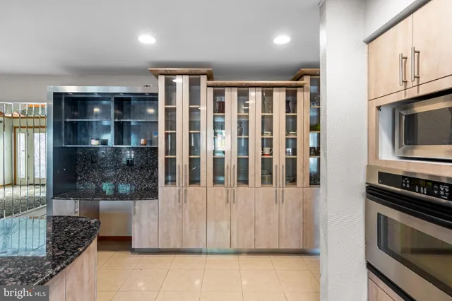 $1,099,000 | 509 Long Lane, Huntingdon Valley, PA 19006