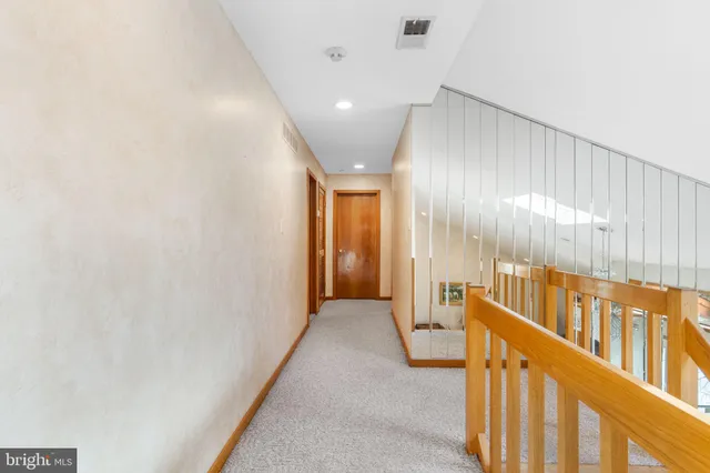 $1,099,000 | 509 Long Lane, Huntingdon Valley, PA 19006