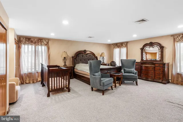 $1,099,000 | 509 Long Lane, Huntingdon Valley, PA 19006