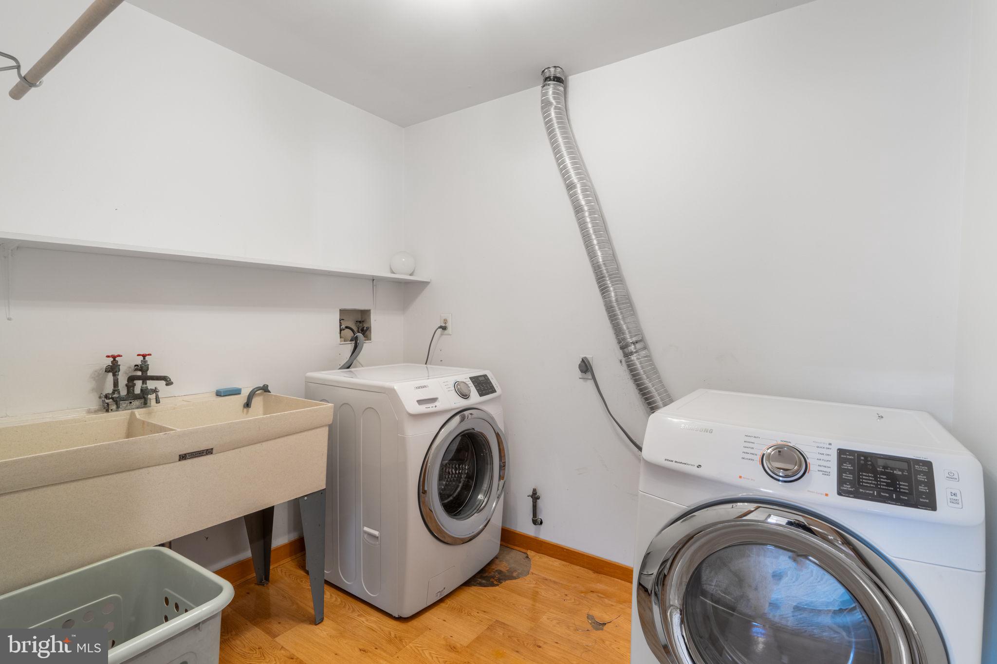 509 Long Lane Huntingdon Valley, PA 19006 - Photo 35 of 46 a utility room with dryer and washer