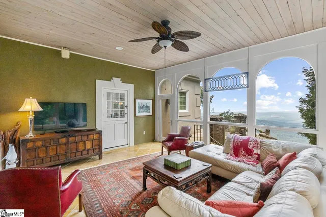 $1,850,356 | 33 Southview Ledge Road, Landrum, SC 29356