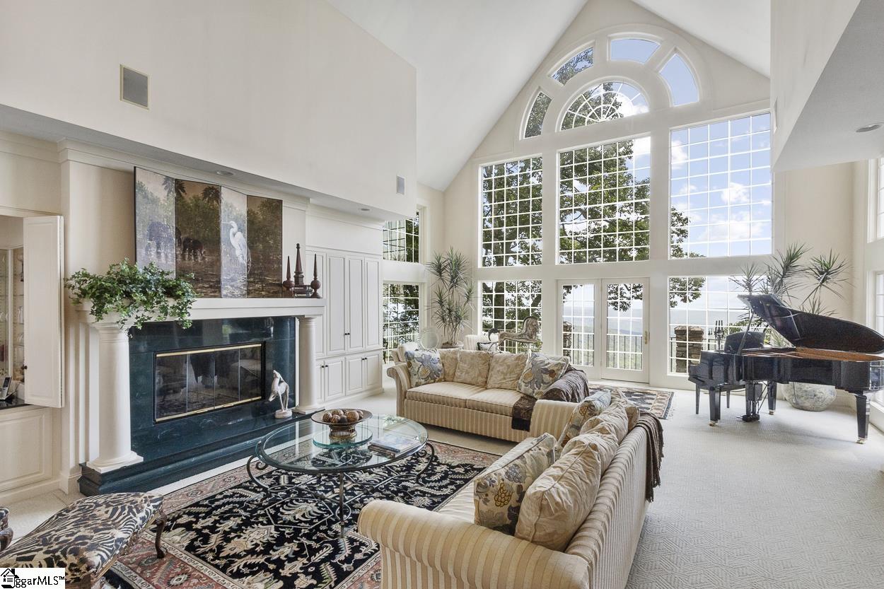 33 Southview Ledge Road Landrum, SC 29356 - Photo 7 of 47