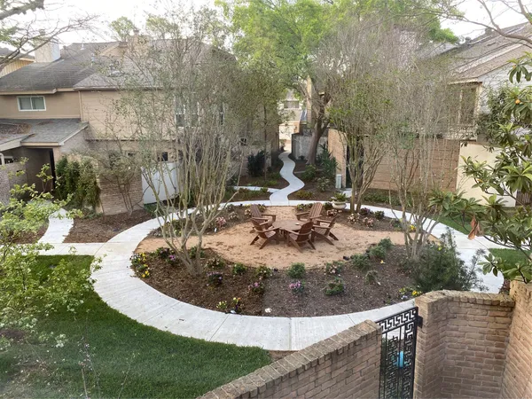 $3,200 | 12625 Memorial Drive, Unit 137, Houston, TX 77024