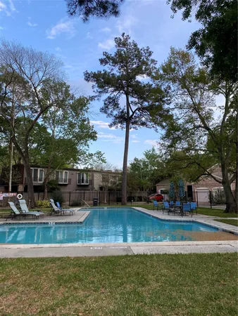 $3,200 | 12625 Memorial Drive, Unit 137, Houston, TX 77024