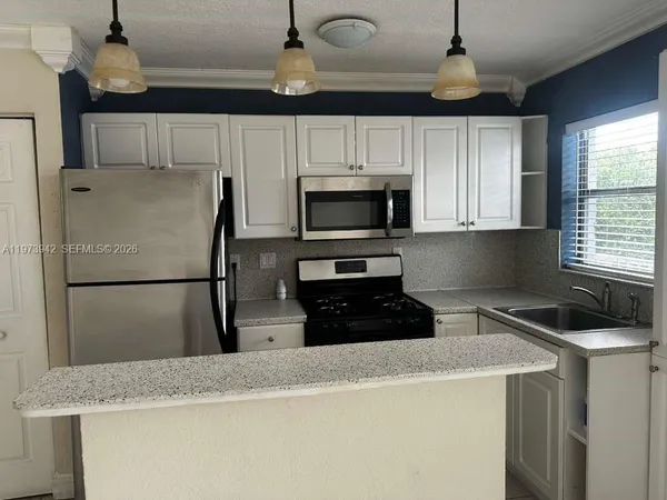 $179,000 | 7101 Southwest 89th Court, Unit 212, Miami, FL 33173